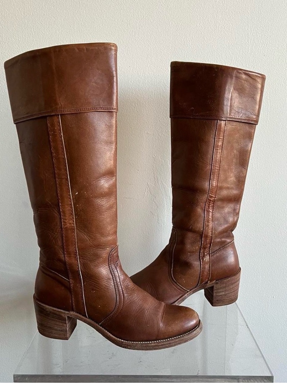 Vintage Frye leather brown campus boots
